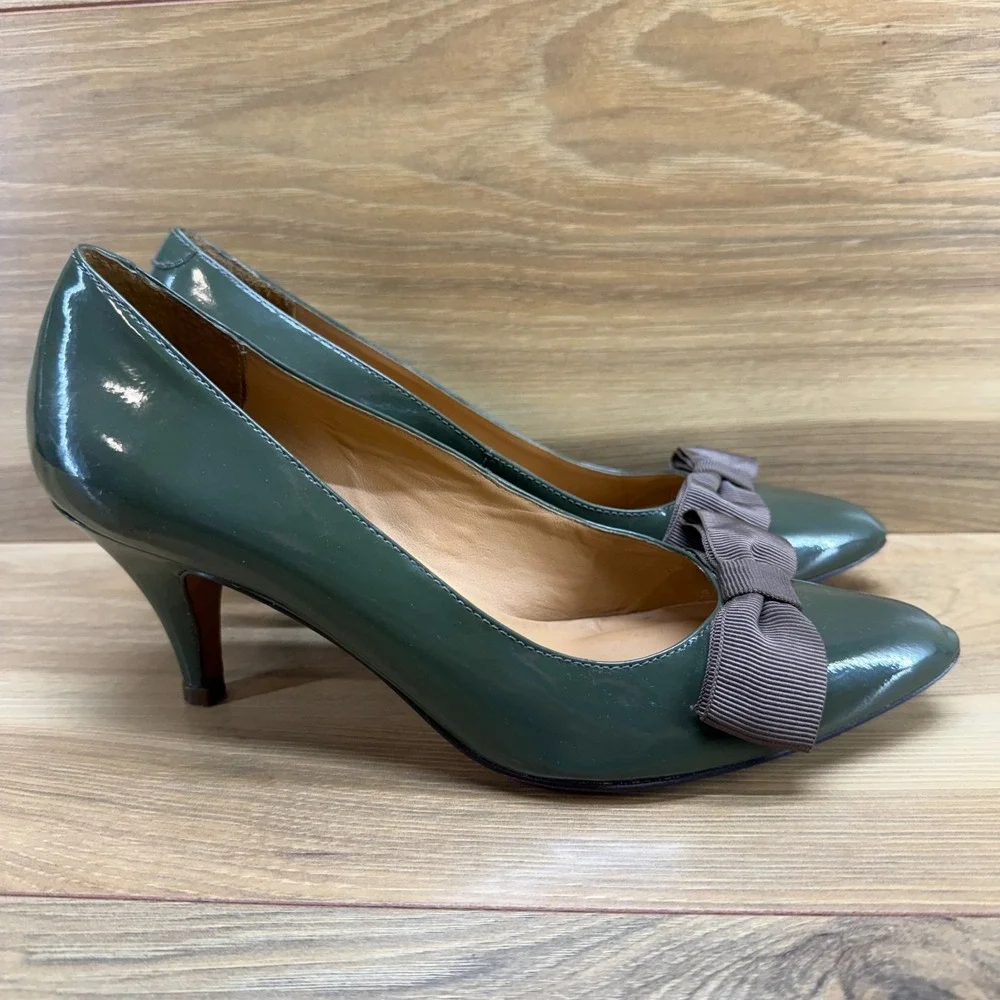 LL‎ BEAN Bow Pumps Womens 8 M Green Patent Leather Bow